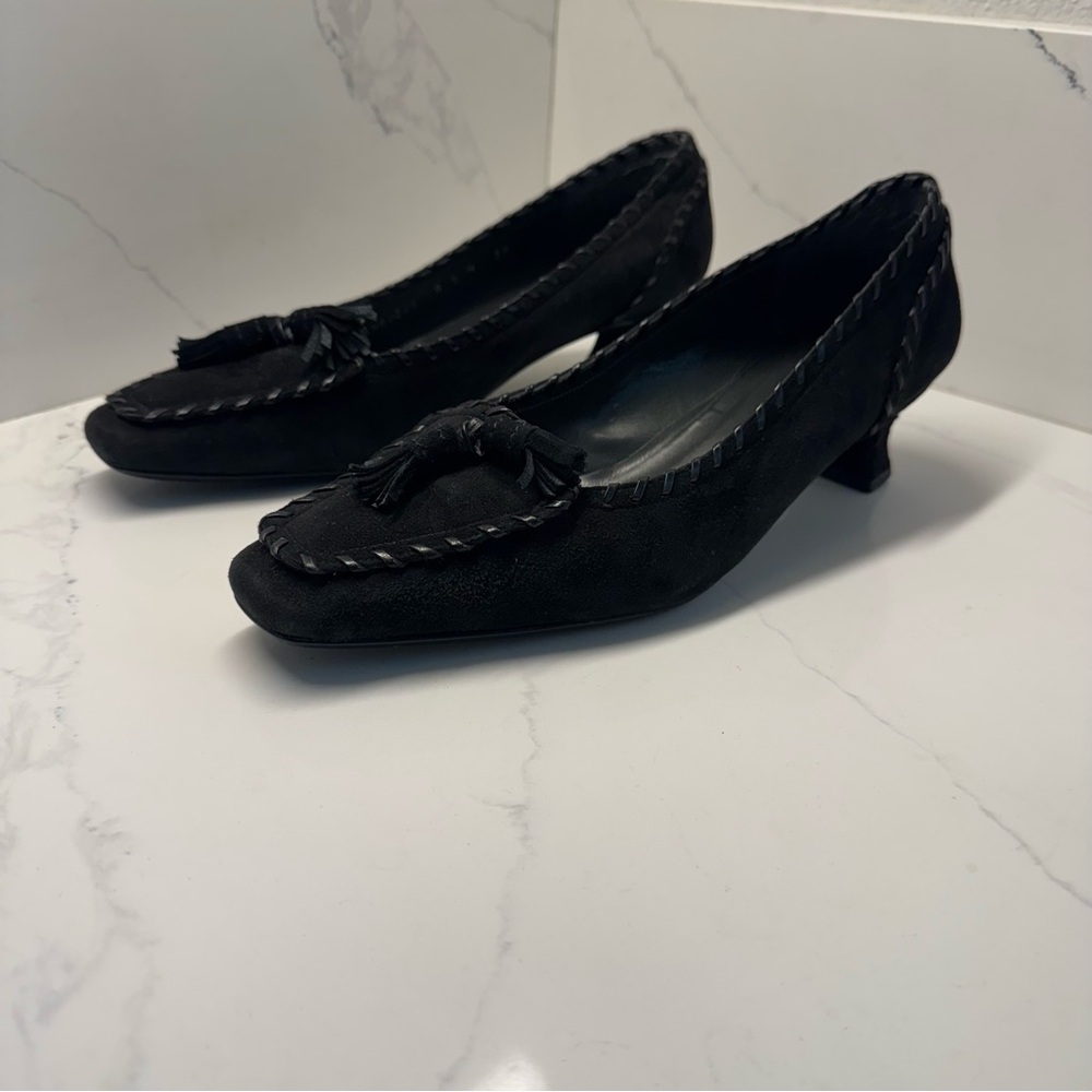 Vintage 8.5M Stuart Weitzman Black Suede Kitten Heel Tassel Pumps Loafers Spain